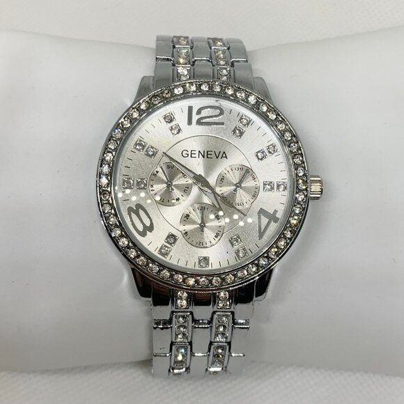 Geneva men silver tone watch 42mm round case rhinestones quartz analog running - Picture 1 of 7